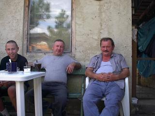 Foto- Ja  -, kamarát  p. Litviak  a vnuk   Viktor